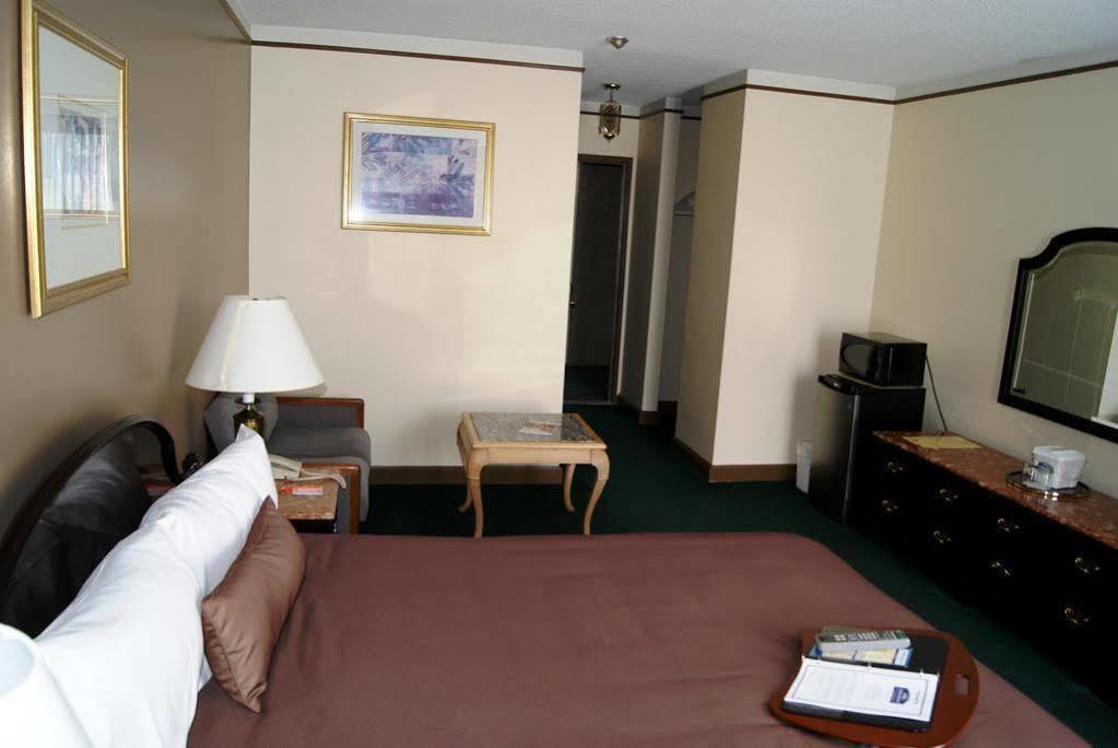 Surestay Plus By Best Western Windsor Exterior foto