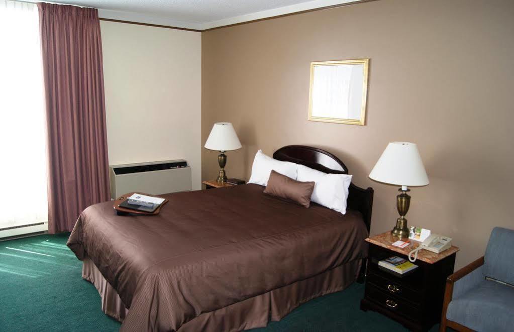 Surestay Plus By Best Western Windsor Exterior foto